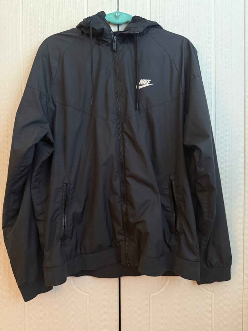 Nike Black Nike Sportswear Windrunner size Large